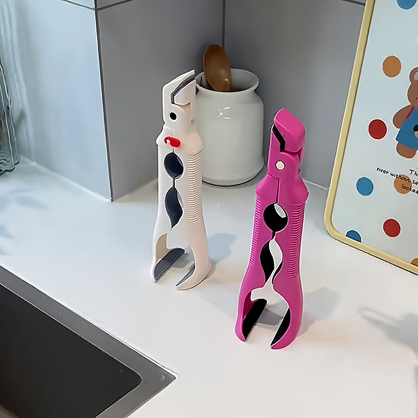 3-in-1 Anti-Scald Dish Clip – Bowl, Plate & Bottle Opener Tool